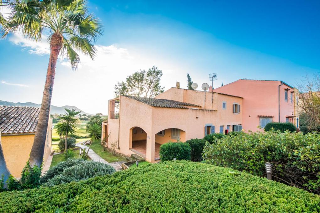 Pula Golf Villa *